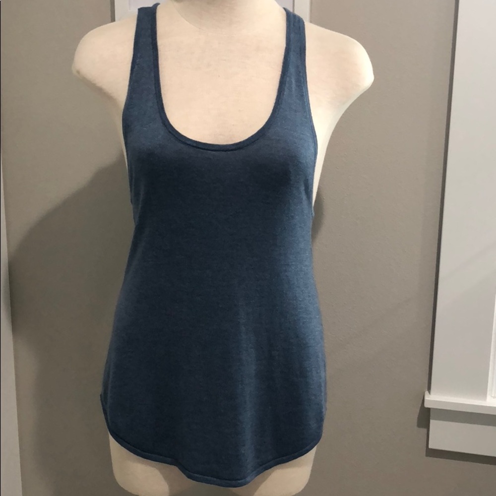 Lululemon Racerback Tank 🧘🏻‍♀️ 4 🧘🏻‍♀️ Blue